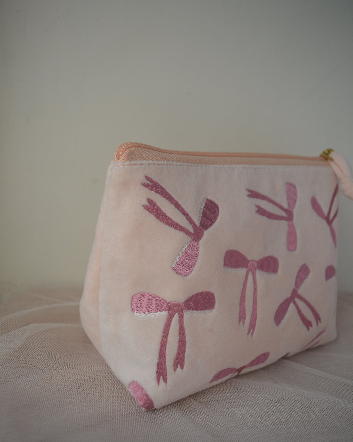 PINK BOWS TOILETRY POUCH