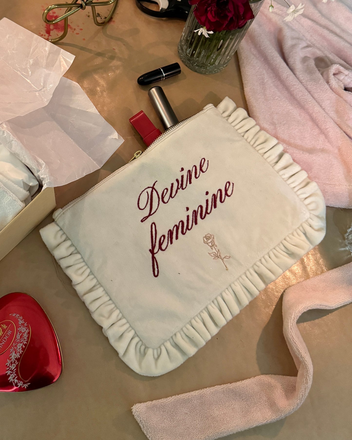 Devine Feminine Pouch Purse