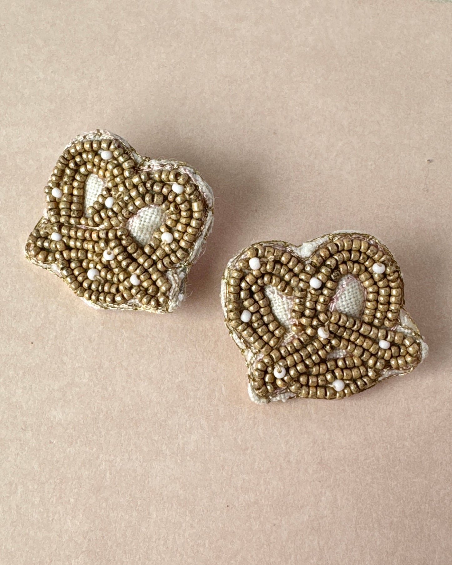 PRETZEL STUD EARRINGS