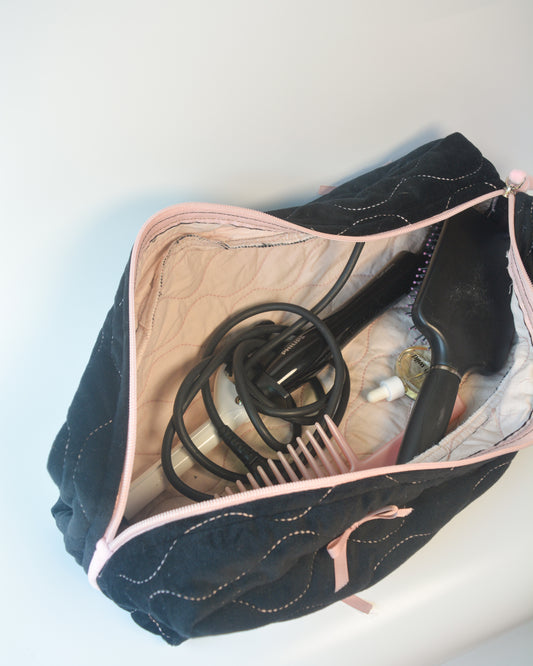 DUSTY PINK BOWS QUILTED LONG SECTIONS POUCH