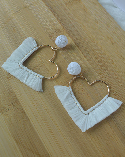 RAFFIA HEART EARRINGS