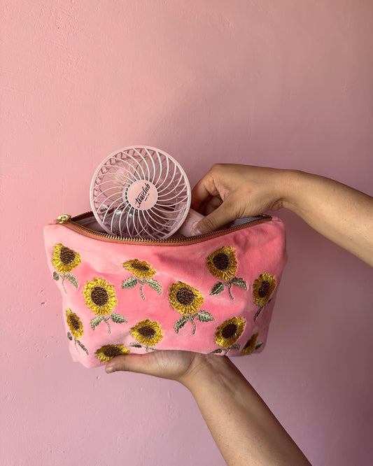 SUNFLOWER ESSENTIALS POUCH PURSE IN PEACH