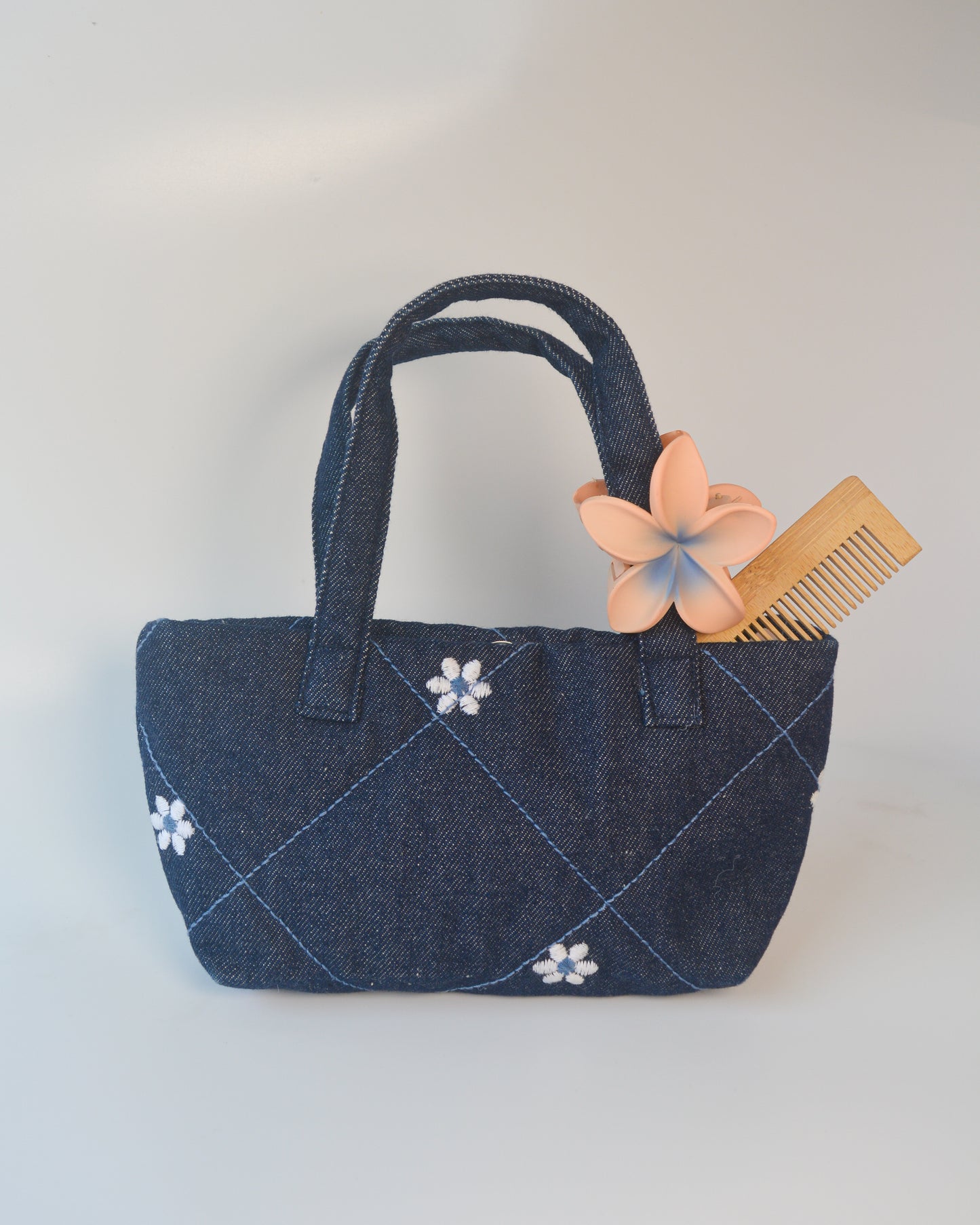 PUFFY DAISY DENIM MINI BAG