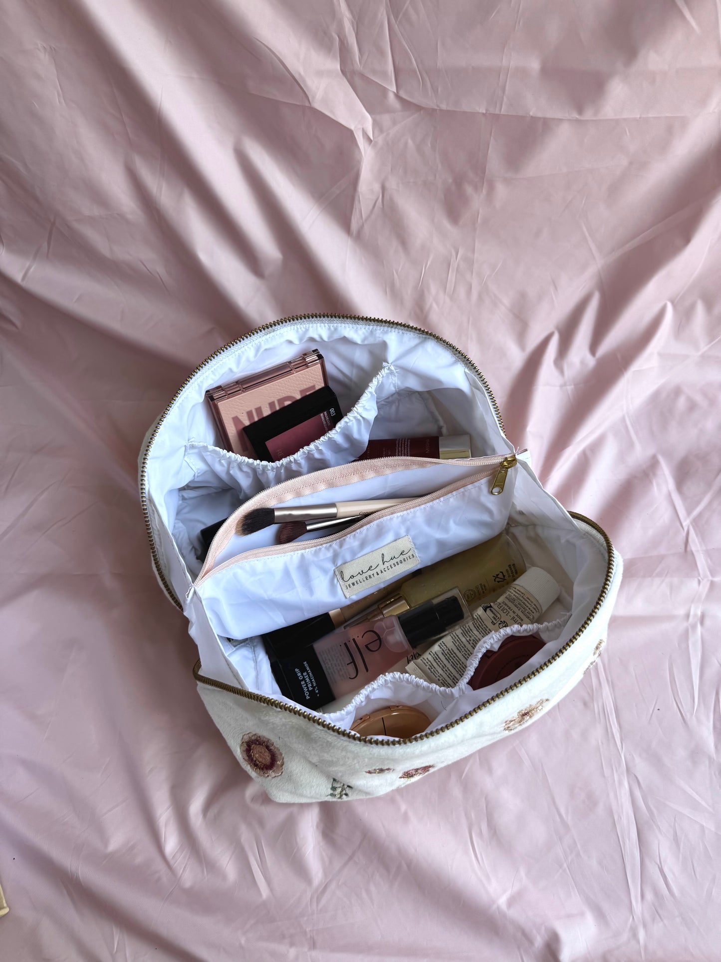 Flat-lay Floral Imprints Makeup Bag In White