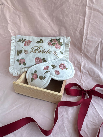 ROSE SLEEPING EYE MASK IN WHITE