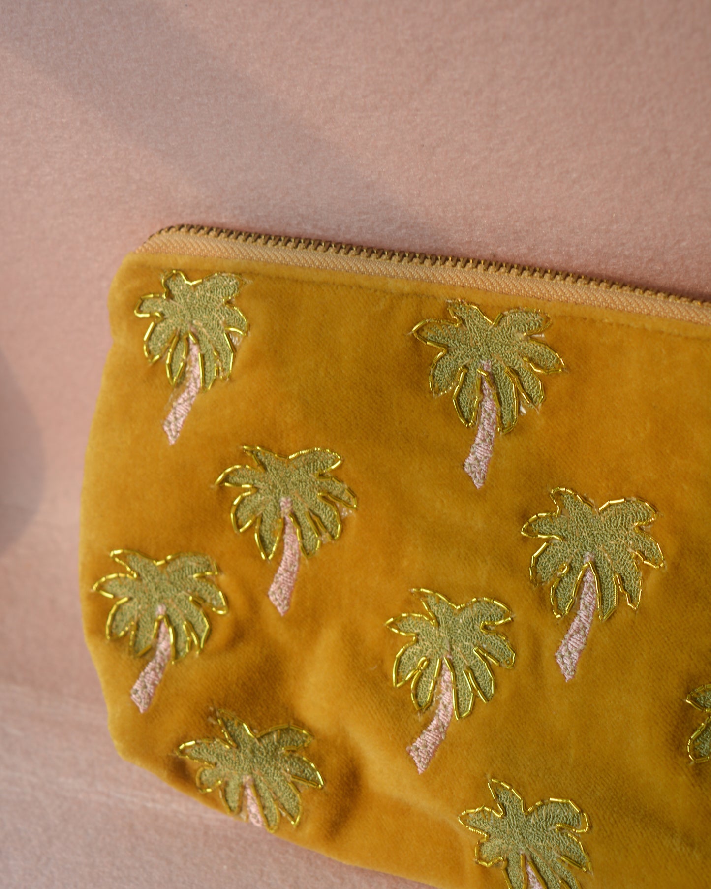 PALM TREES MIDSIZED POUCH PURSE